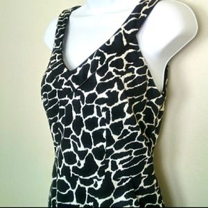 Barami Size 6 Black & White Giraffe Print Sleeveless Sheath Dress